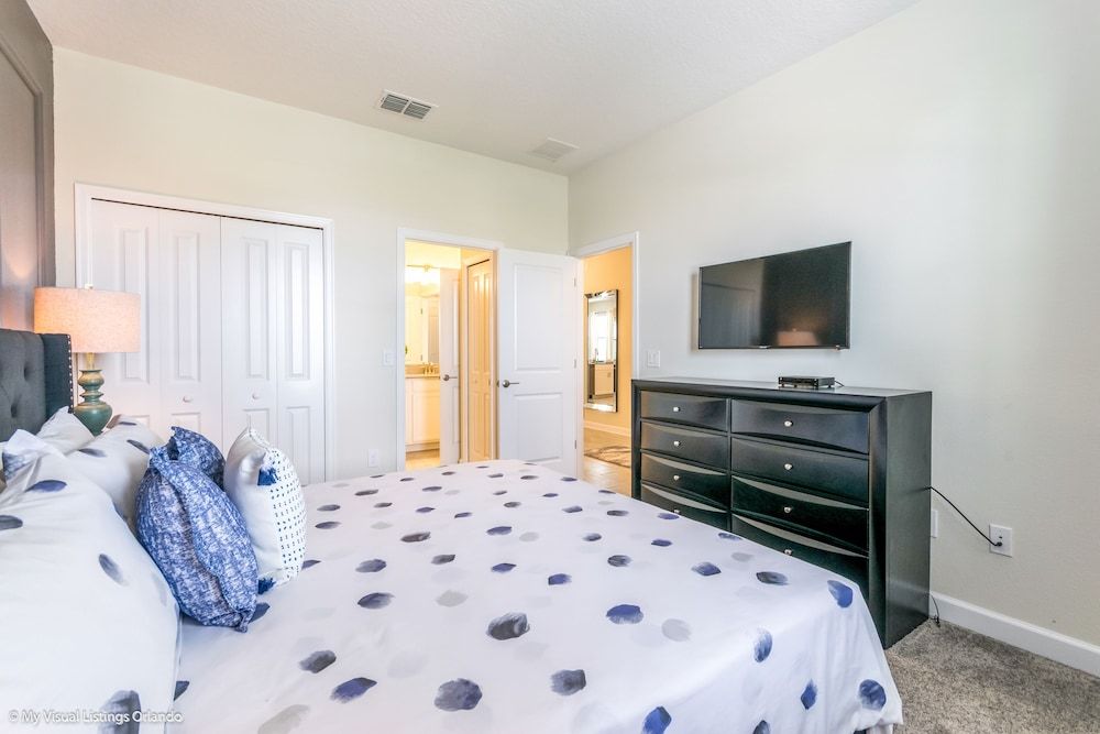 2911 Fable Street Villa (Multiple Bedrooms) 14