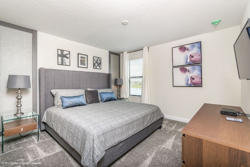 2911 Fable Street Villa (Multiple Bedrooms) 16