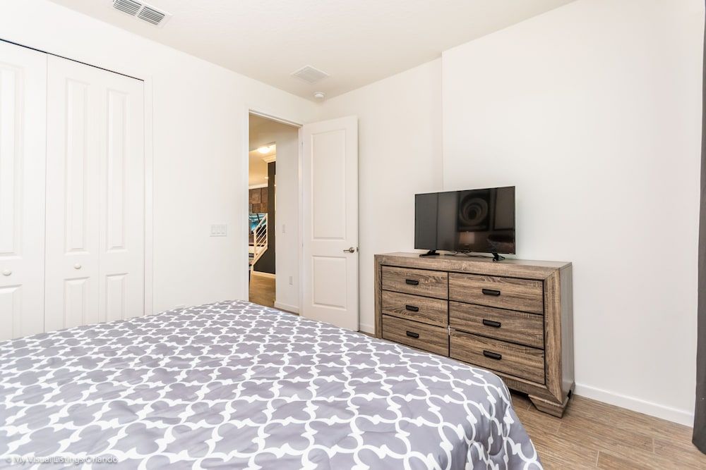 2671 Calistoga Ave Villa (Multiple Bedrooms) 5