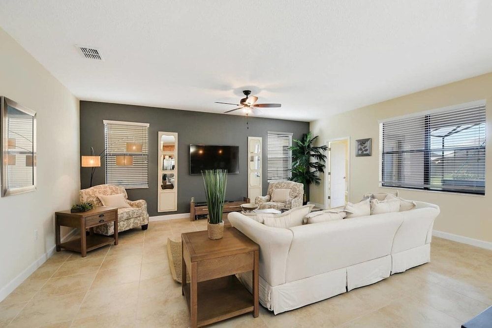 undefined Modern House in Champions Gate With Private Pool