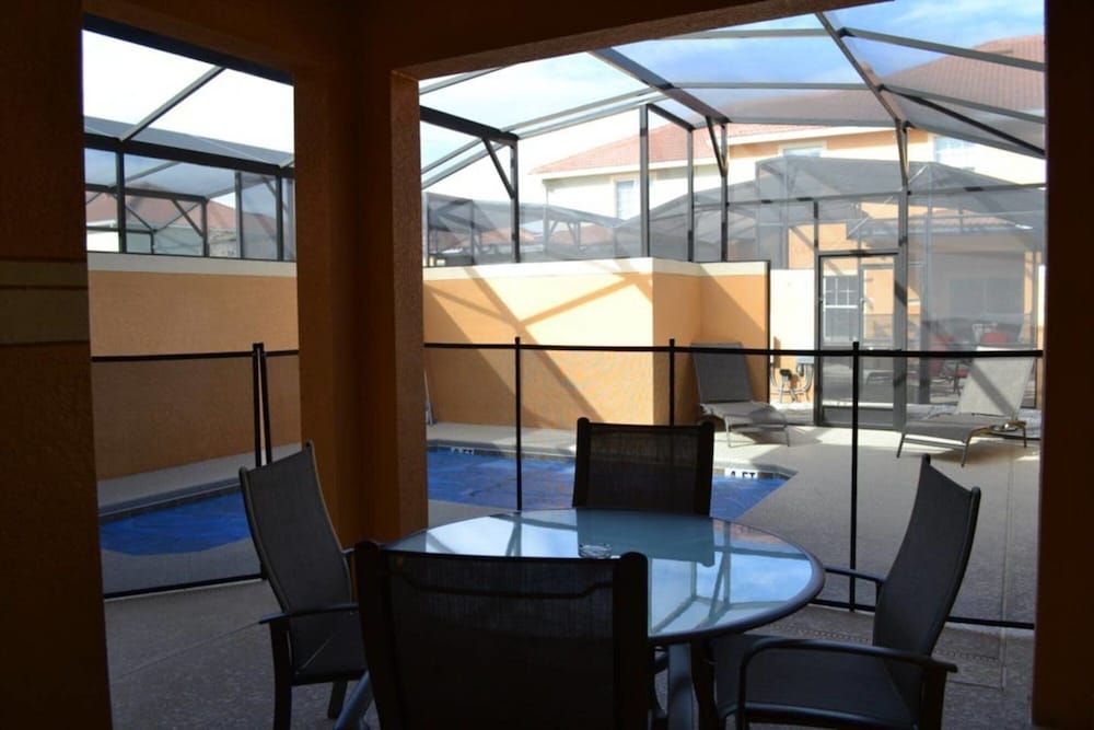 undefined Spacious Villa Near Disney 4