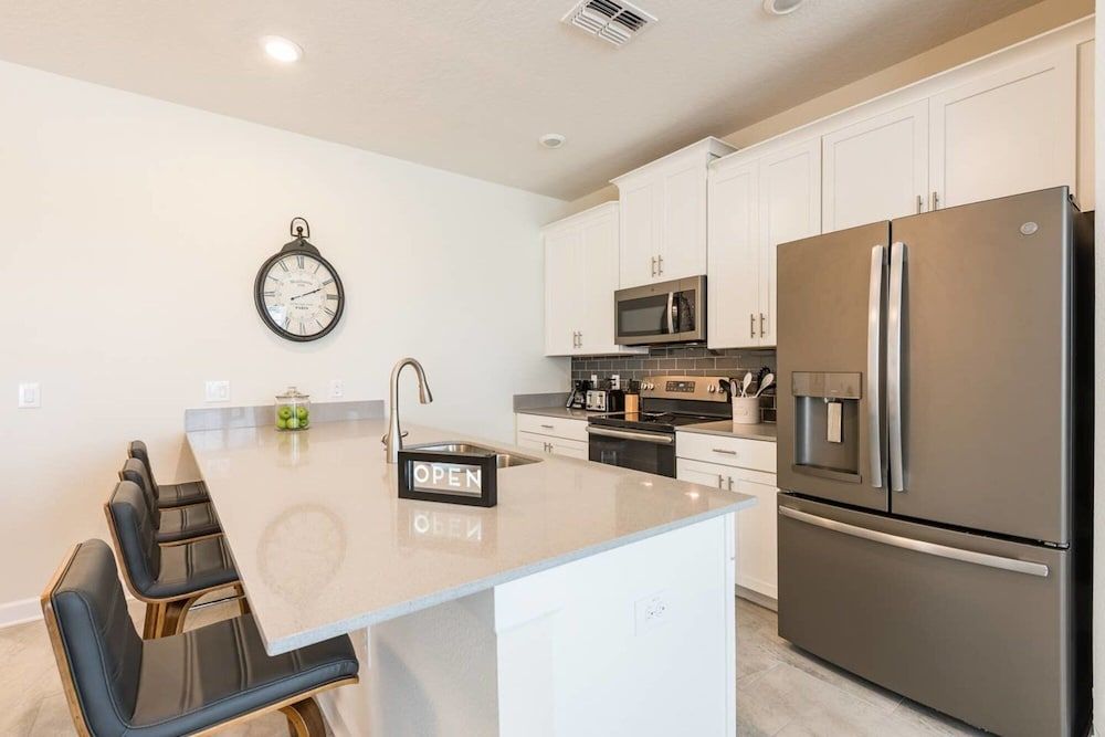 undefined Modern and Spacious 5 bed Home Resort 4