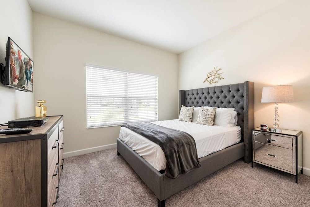 undefined Modern and Spacious 5 bed Home Resort 8