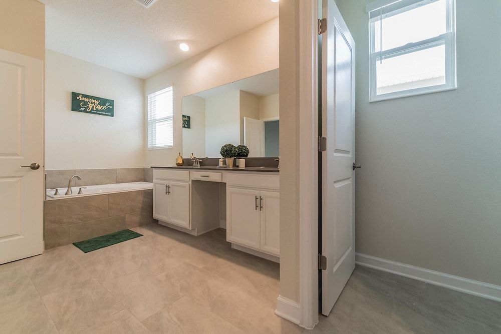 Ruby Falls Villa House (Champion Gate Resort.. Game room, pri) 19