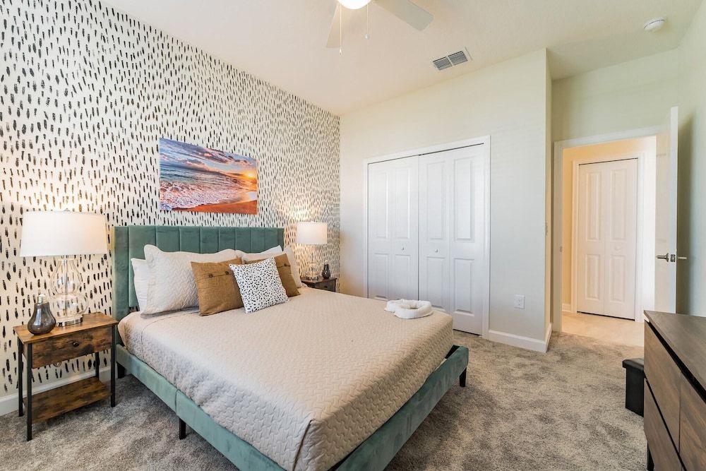 Ruby Falls Villa House (Champion Gate Resort.. Game room, pri) 14