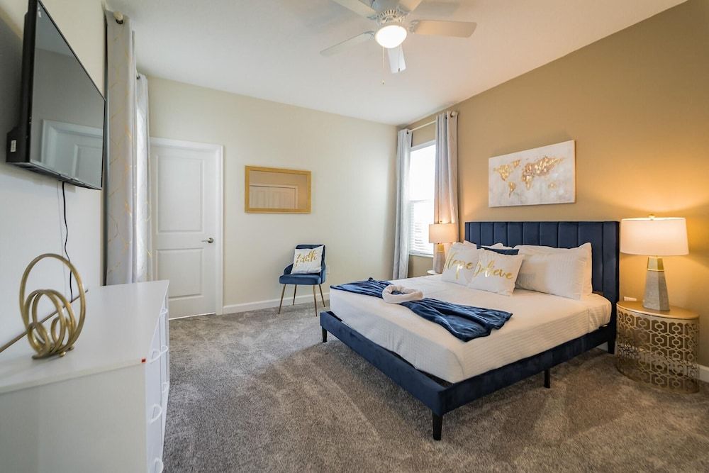 Ruby Falls Villa House (Champion Gate Resort.. Game room, pri) 7