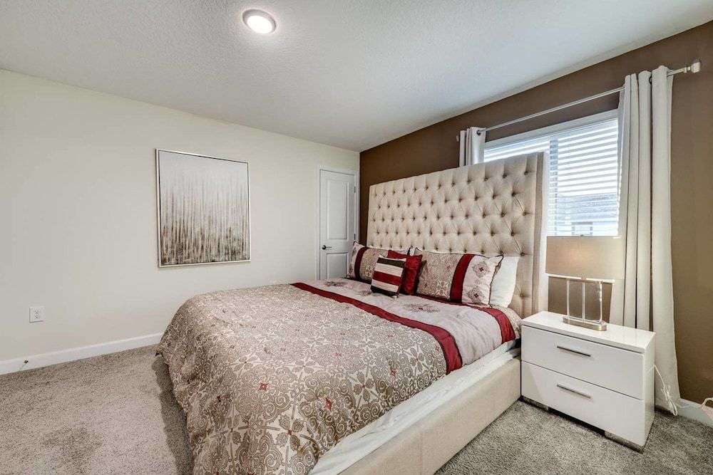 undefined Elegant Home With Themed Bedrooms Near Disney 3