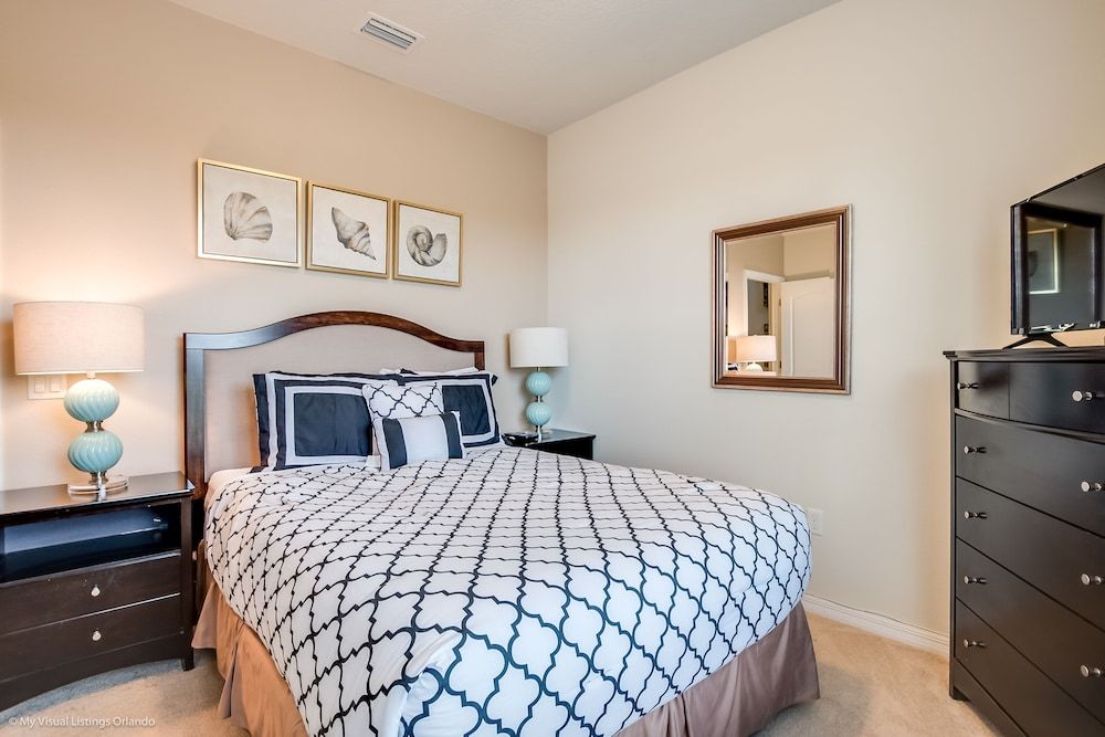 8830 Macapa Drive Villa (Multiple Bedrooms) 15