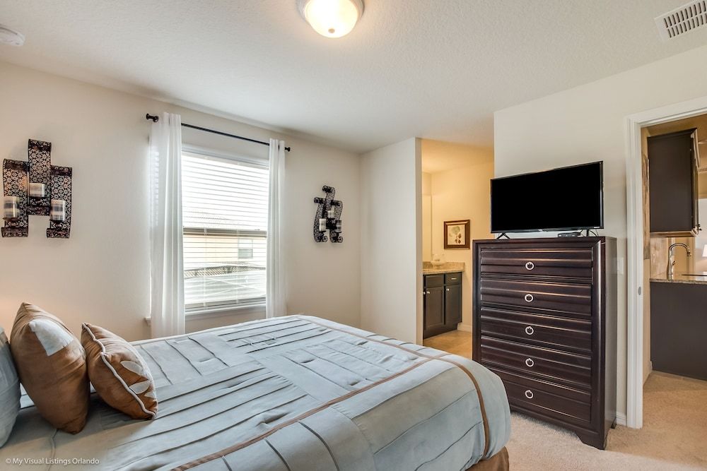 8830 Macapa Drive Villa (Multiple Bedrooms) 8