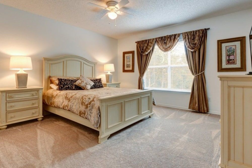 undefined SKC Villa Emerald Island Resort