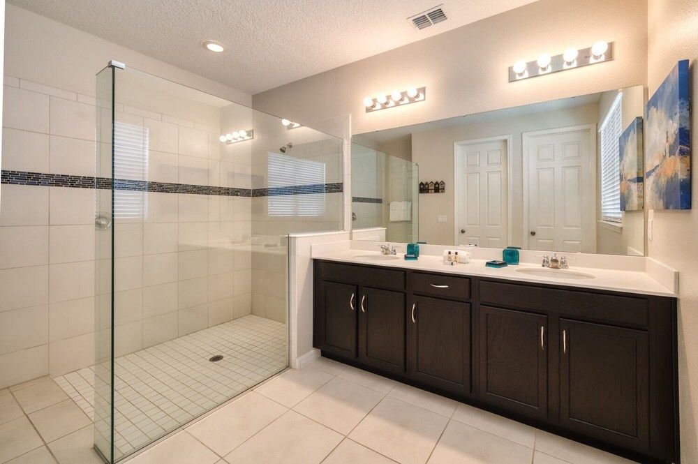 undefined Spacious Home With Private Pool Near Disney 8
