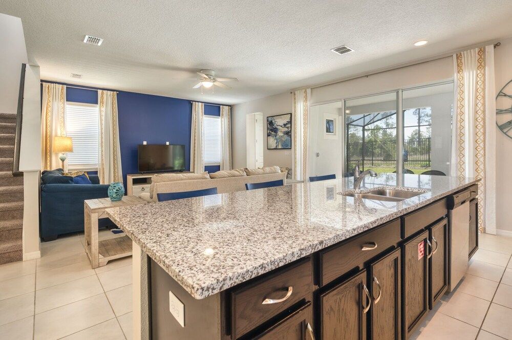 undefined Spacious Home With Private Pool Near Disney 2