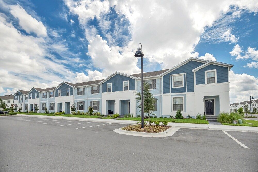 undefined 2407 Dubai Street 5