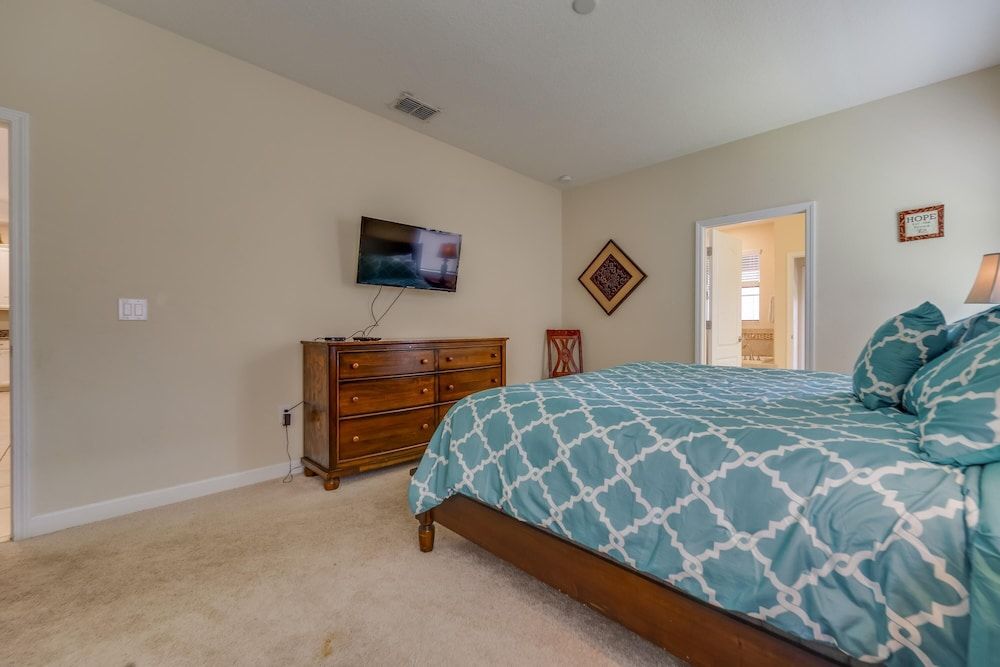 Lei's 9-bedroom Champions Gates Vacation Home House, Multiple Beds (Lei's 9-Bedroom Champions Gates Vacat) 3