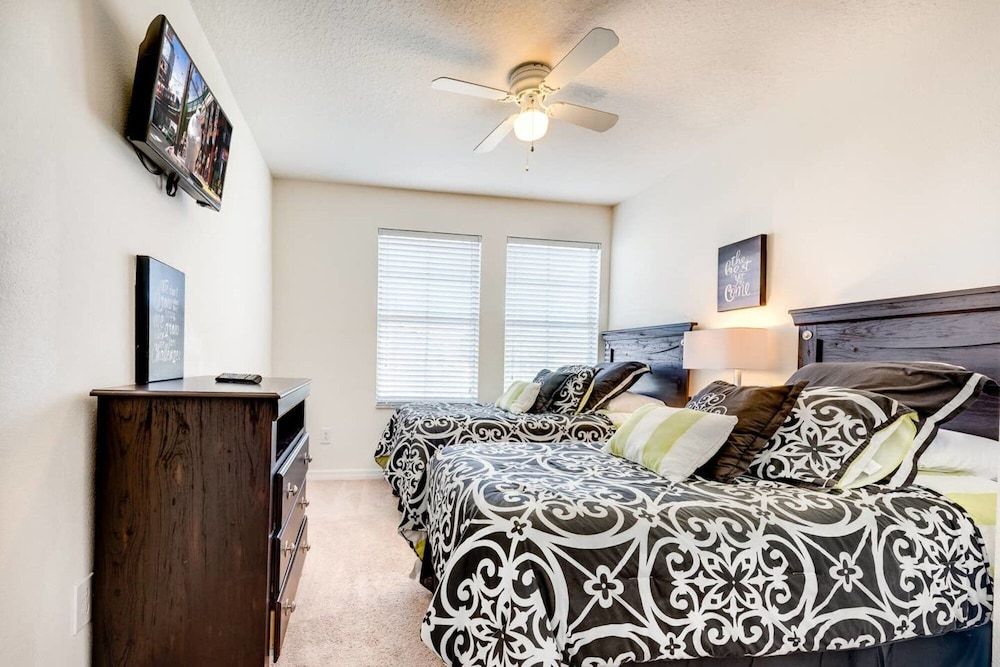 undefined Amazing Townhome Villa at Bella Vida Resort With Private Pool Near Disney