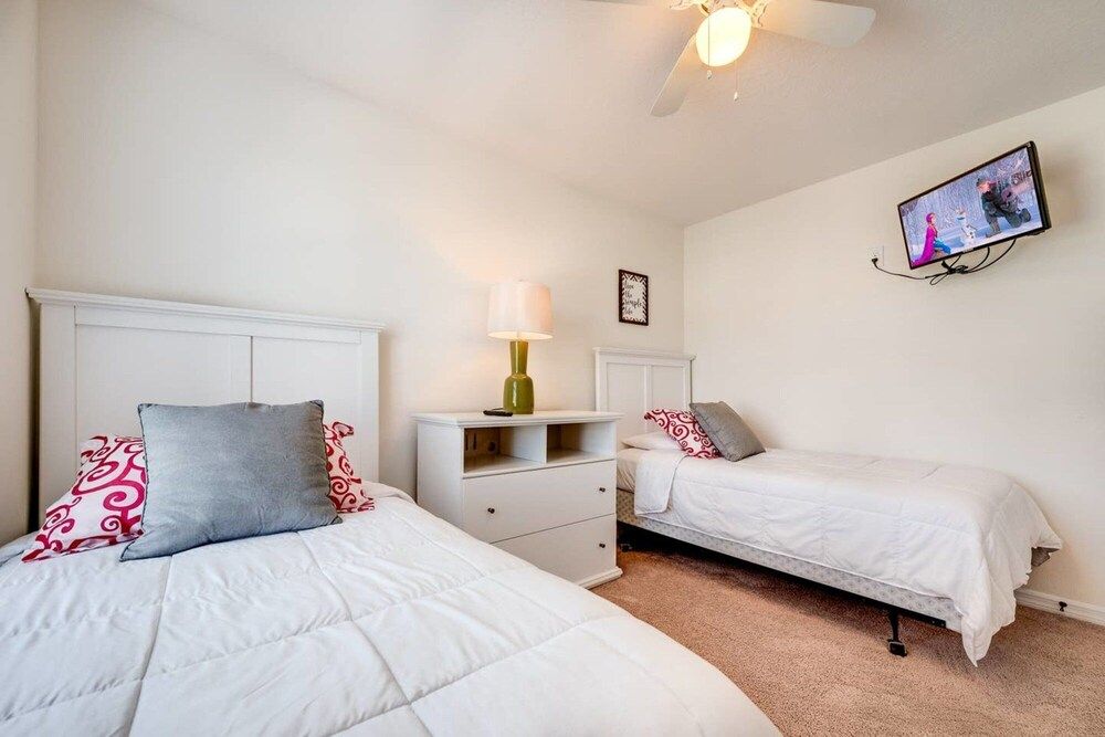 undefined Amazing Townhome Villa at Bella Vida Resort With Private Pool Near Disney 8