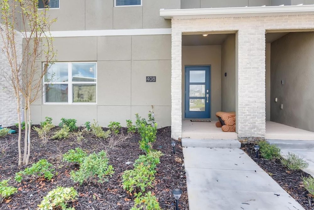 undefined 408 OC - Luxe 4BR Townhome Private Pool 11 Guests 8