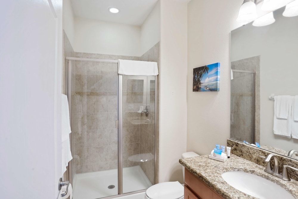 Private Pool Getaway! Near Theme Parks! House (4 Bedrooms) 20