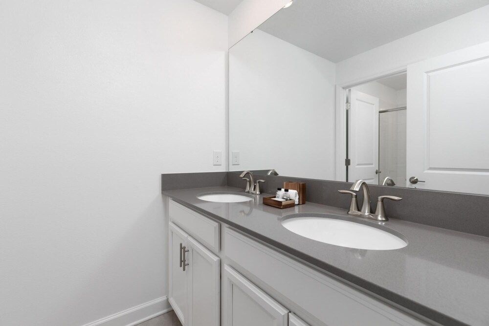 undefined Charming Townhouse With Pool at Storey Lake Resort 6