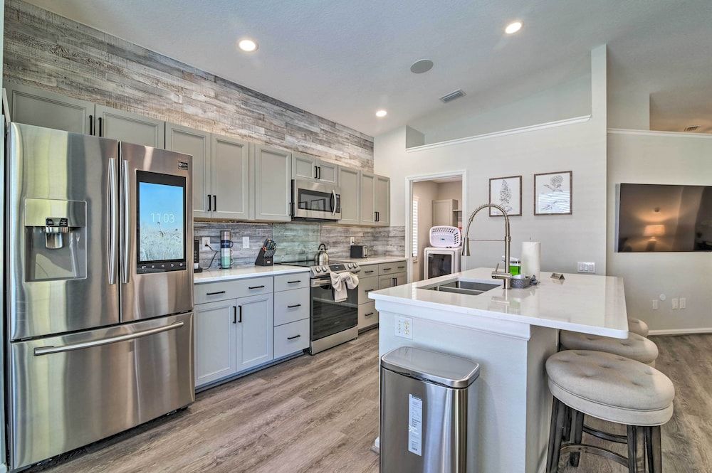 Kissimmee Villa w/ Pool & Lanai ~ 5 Mi to Disney! Villa (4 Bedrooms) 12