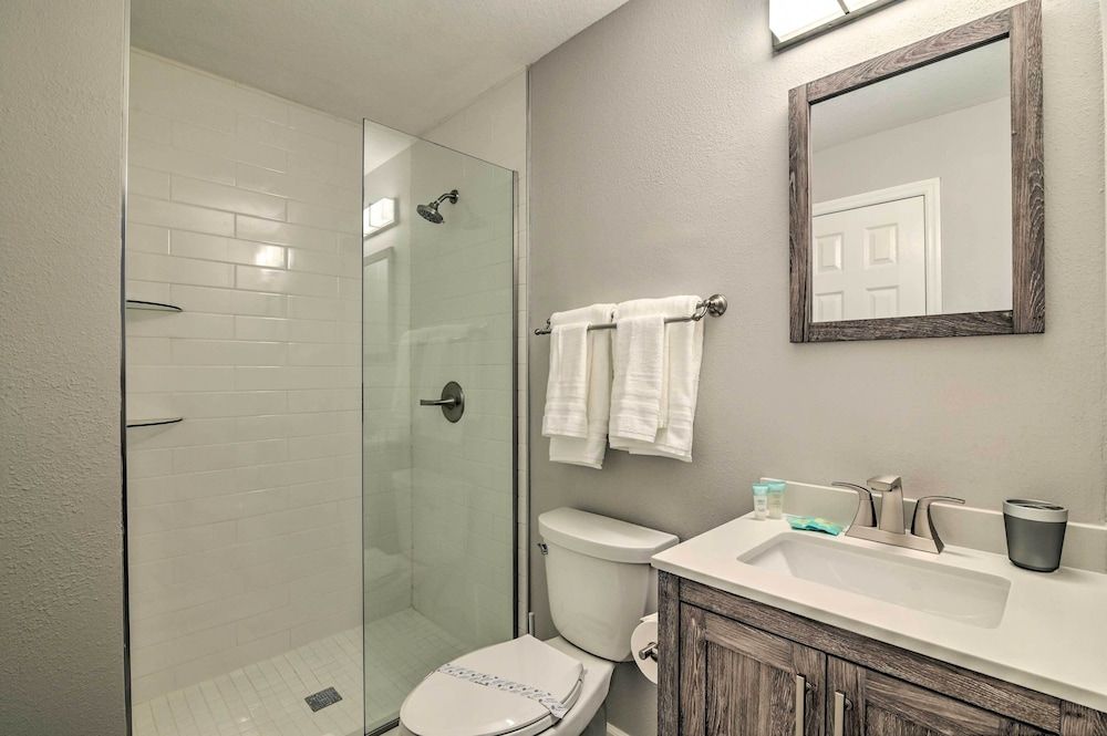 Kissimmee Villa w/ Pool & Lanai ~ 5 Mi to Disney! Villa (4 Bedrooms) 15