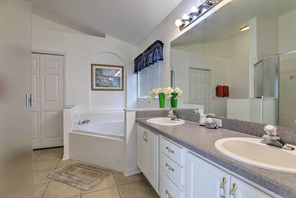 undefined Kissimmee Family Home w/ Pool - 5 Mi to Disney! 8