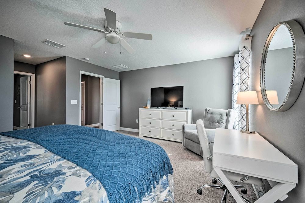 undefined Chic Villa Near Disney w/ Resort Amenities! 2