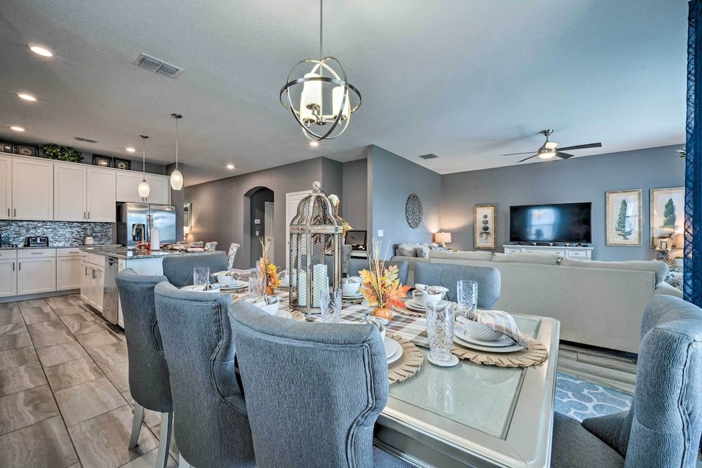 Chic Villa Near Disney w/ Resort Amenities! Villa (6 Bedrooms) 13