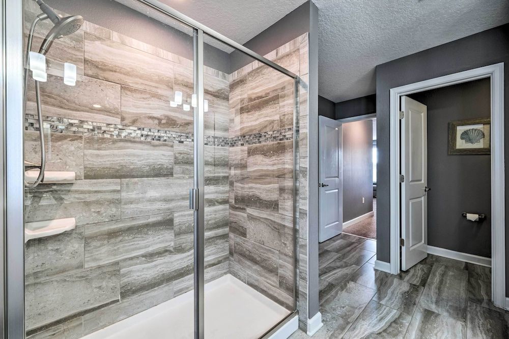 Chic Villa Near Disney w/ Resort Amenities! Villa (6 Bedrooms) 18