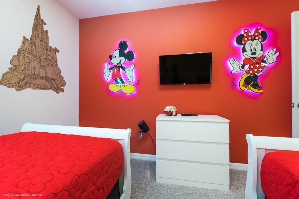 Orlando Newest Resort Community Town 5 Bedroom Townhouse by RedAwning Townhome, 5 Bedrooms 22