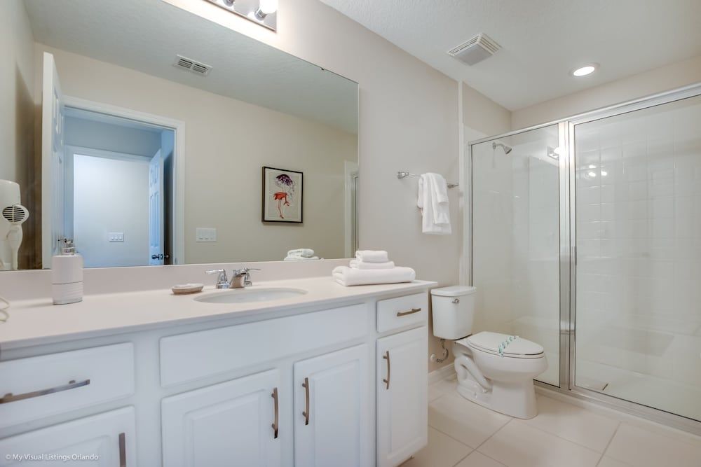 5 Bedroom 4.5 Bathrooms With Pool House (Orlando Newest Resort Community Town) 18