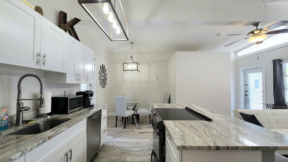 Beachway Inn Signature Bungalow 3