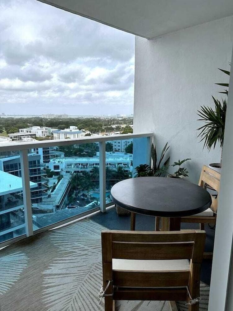 One of a Kind - Ocean View Luxury Condo Studio, Balcony 2