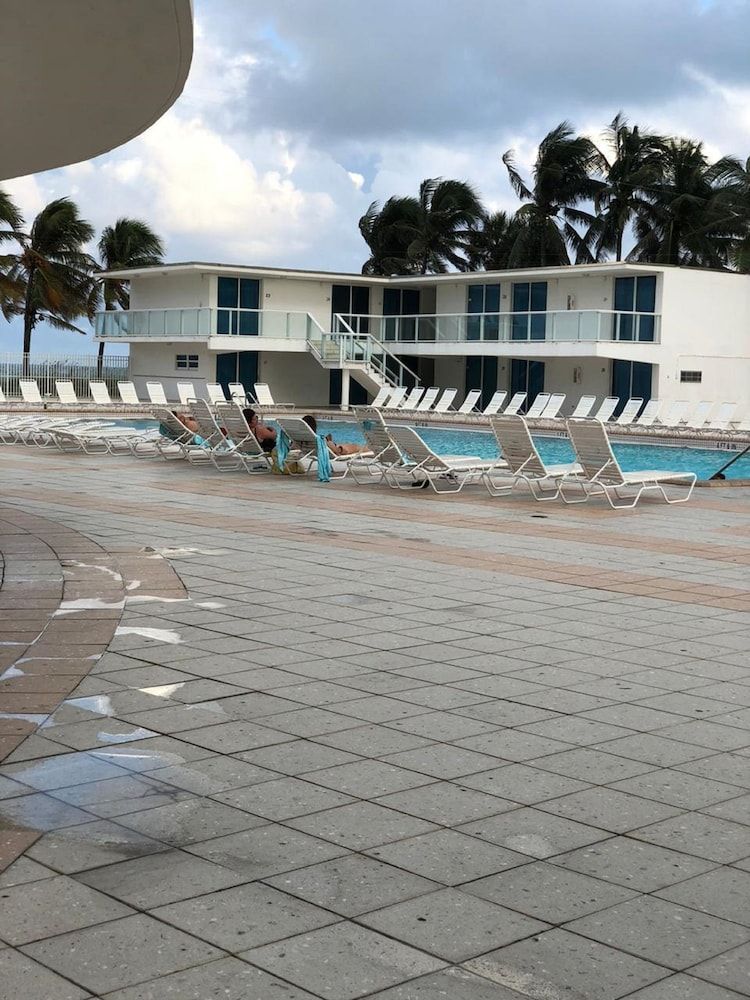 undefined Castle Beach Private 6