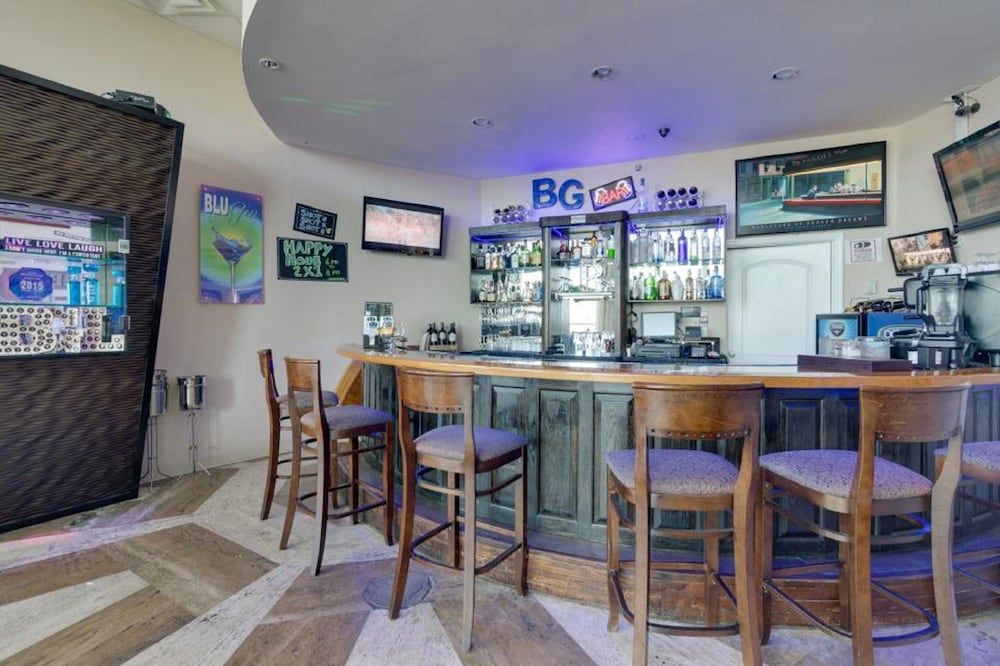 undefined Castle Beach Private 8