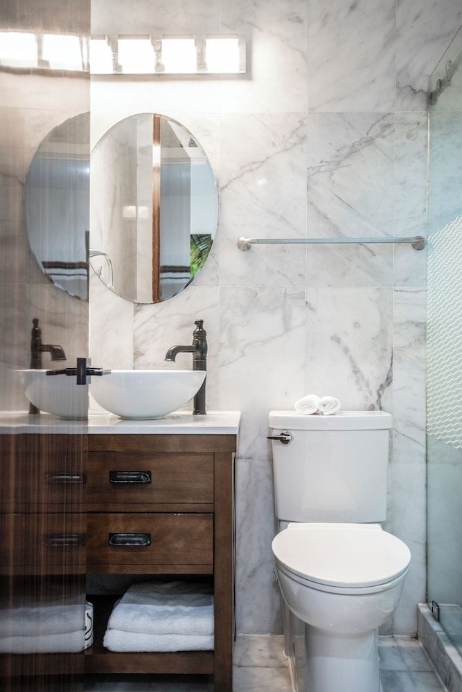 undefined Renzzi On The Beach 8