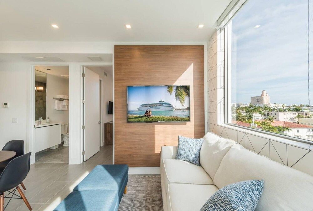 undefined 2 Bedroom apt - Prime Location in South Beach 9