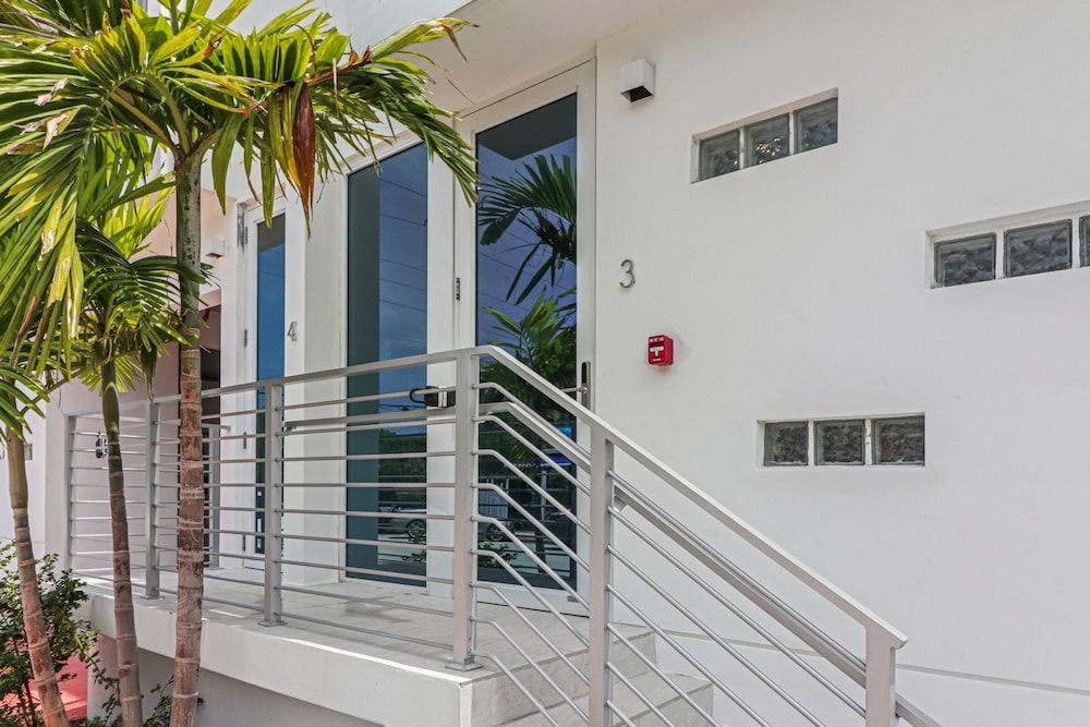 undefined Roami at Harding Ave 5