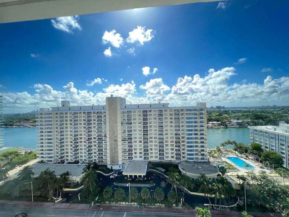 undefined Pavilion Beach 6