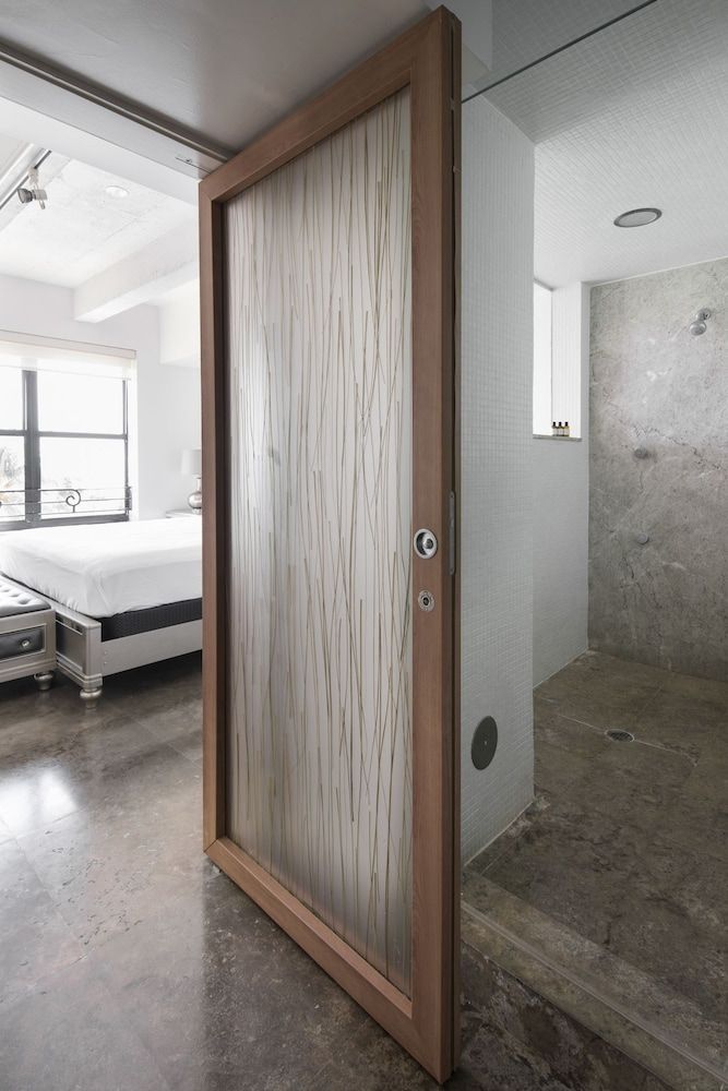 Luxury-Prime-2BR-Condo On Ocean Drive Deluxe Condo, Multiple Beds, Accessible 11