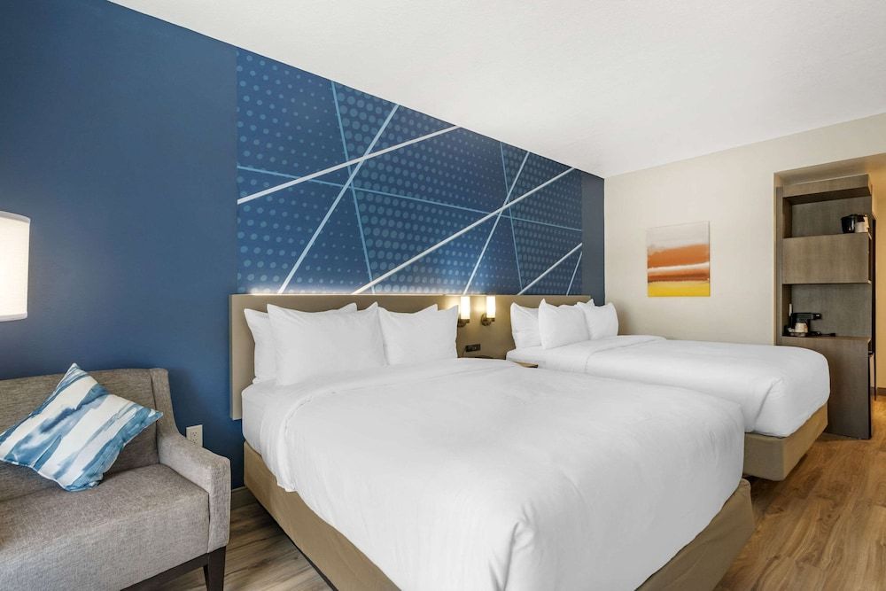 Comfort Inn & Suites New Port Richey Downtown District Room, 2 Queen Beds, Accessible, Non Smoking 2