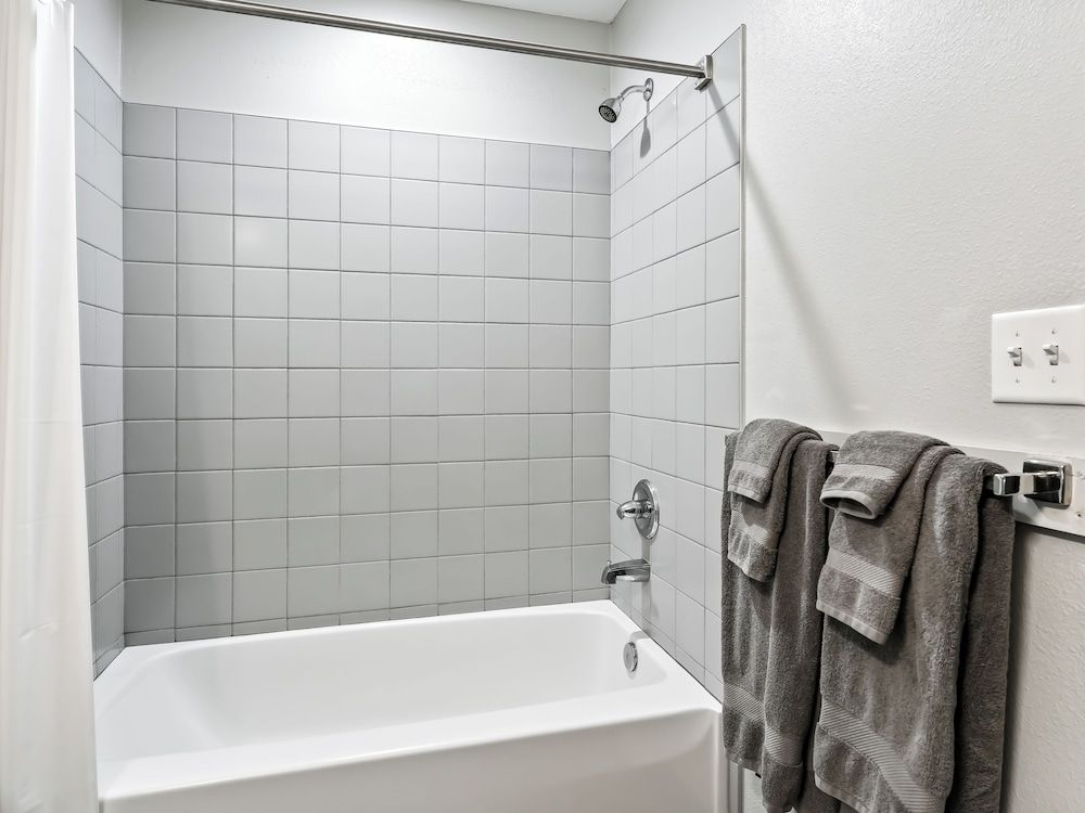 Ocala Suites Family Suite 5