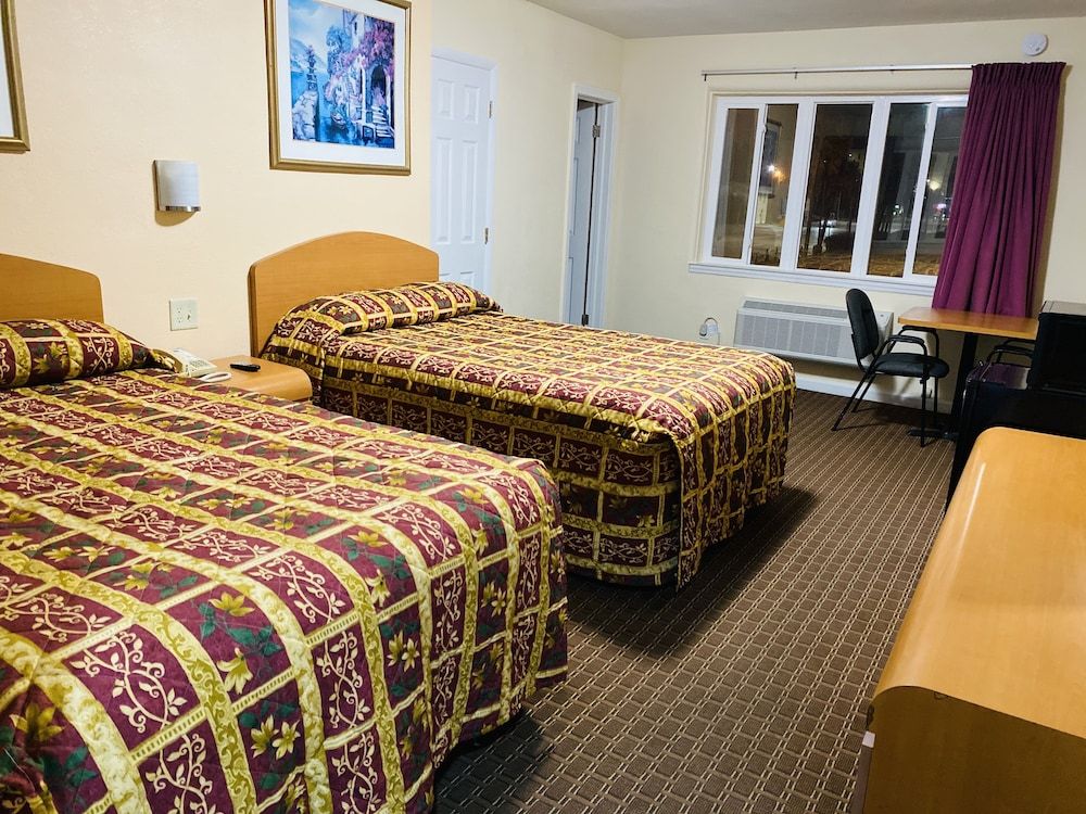 A1A Super Inn Standard Room, 2 Double Beds