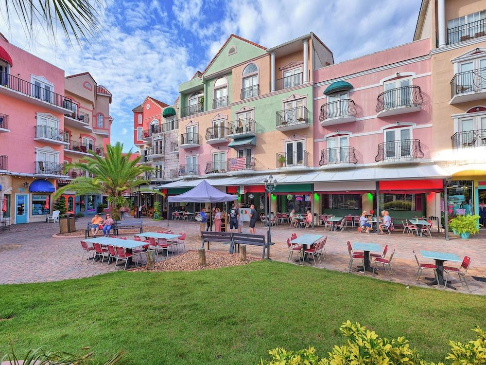 Beach Daze by Distinctive Beach Rentals