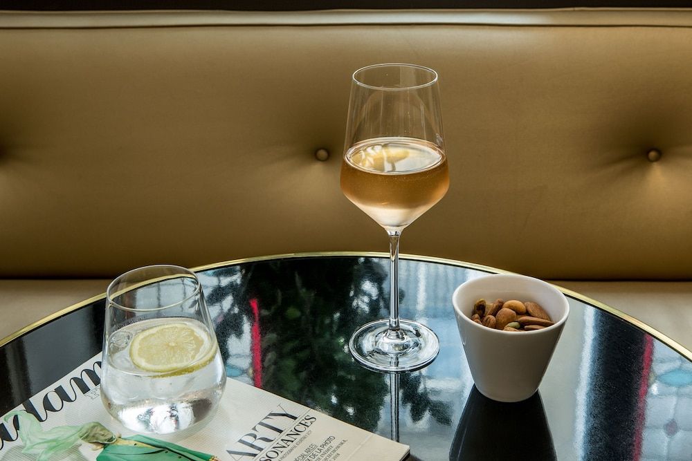 undefined Hotel de la Tamise 8