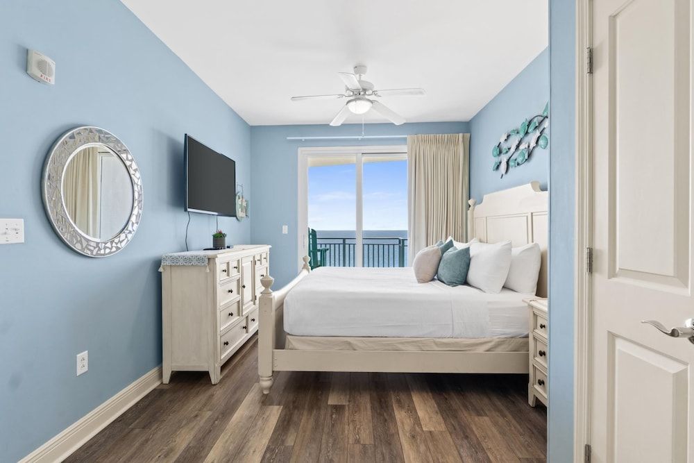 Condo, 3 Bedrooms, Ocean View (1904)