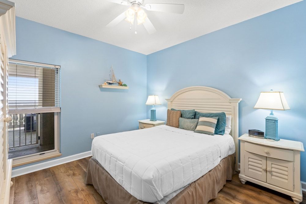 Condo, 2 Bedrooms, Ocean View (2104)