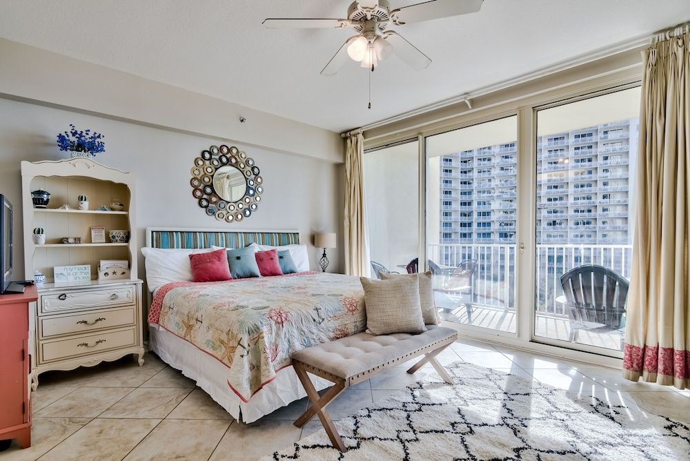 Condo, 1 King Bed with Sofa bed