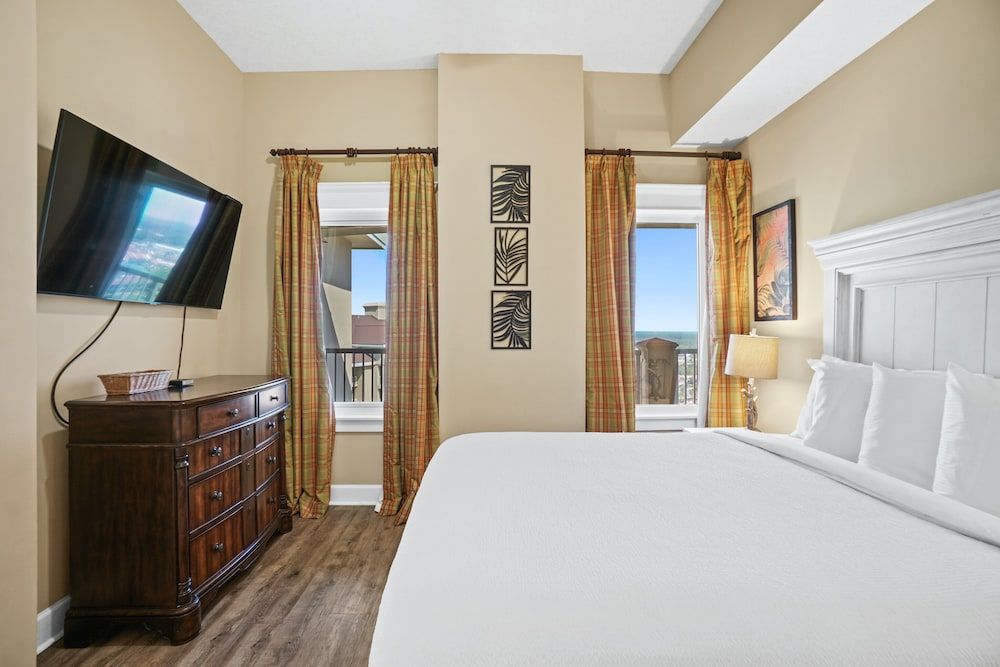 Condo, 3 Bedrooms, Ocean View (1-2203)