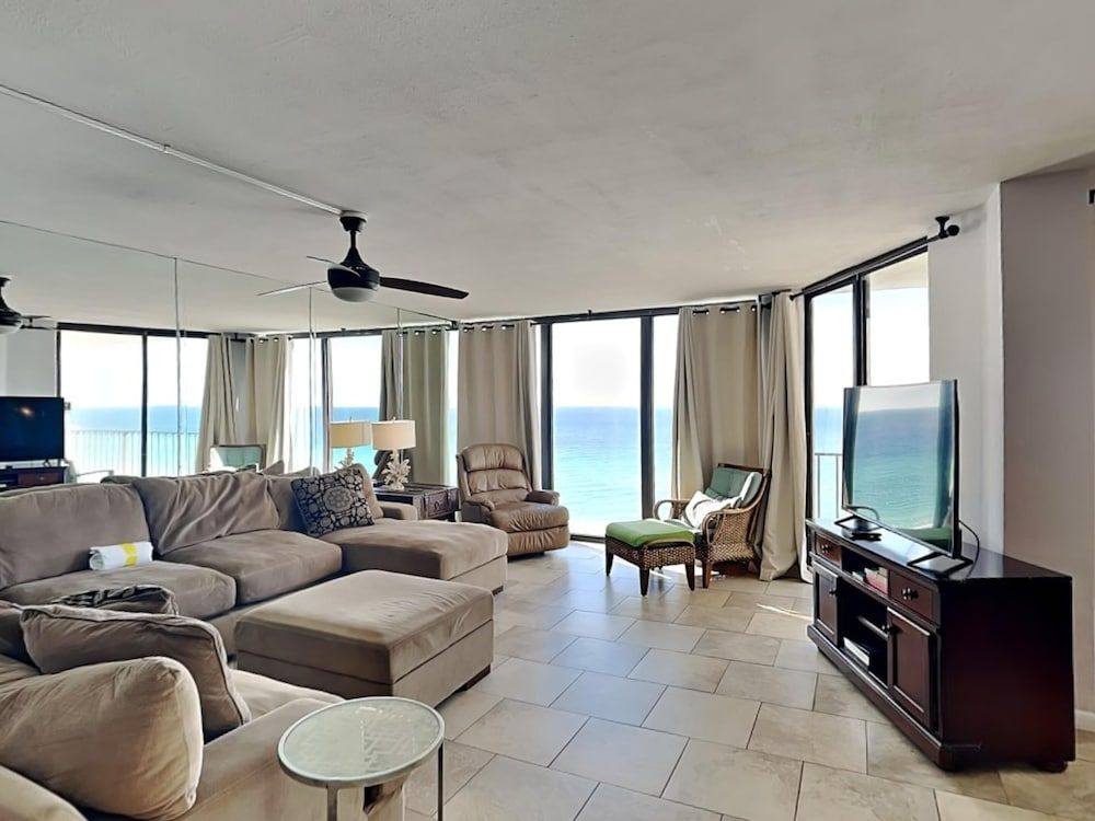 Condo, Multiple Beds, Balcony, Ocean View (T2 1207 - No Pets)